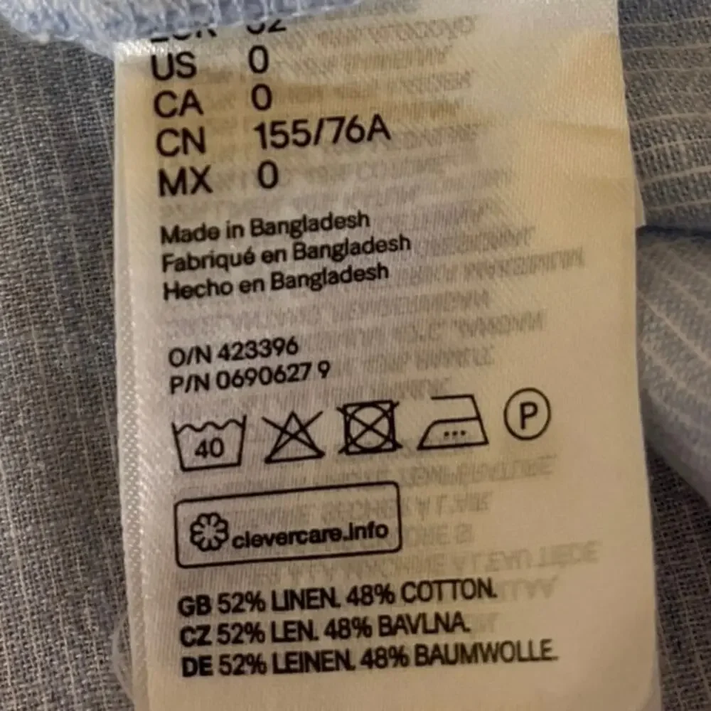 H&M Blue Linen Pinstripe V-Neck Collar Long Sleeve Lightweight Boxy Blouse Top 0 - Picture 4 of 4